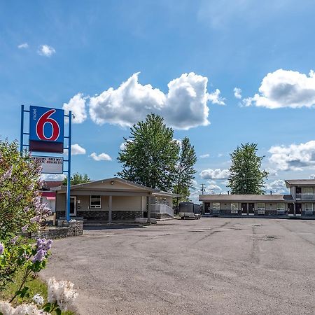 Motel 6-Fort Nelson, Bc Exterior photo