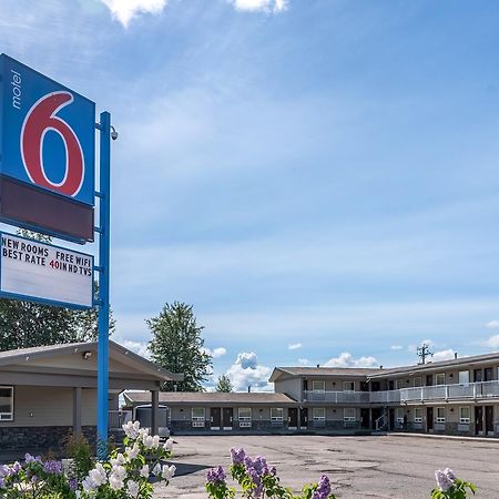 Motel 6-Fort Nelson, Bc Exterior photo
