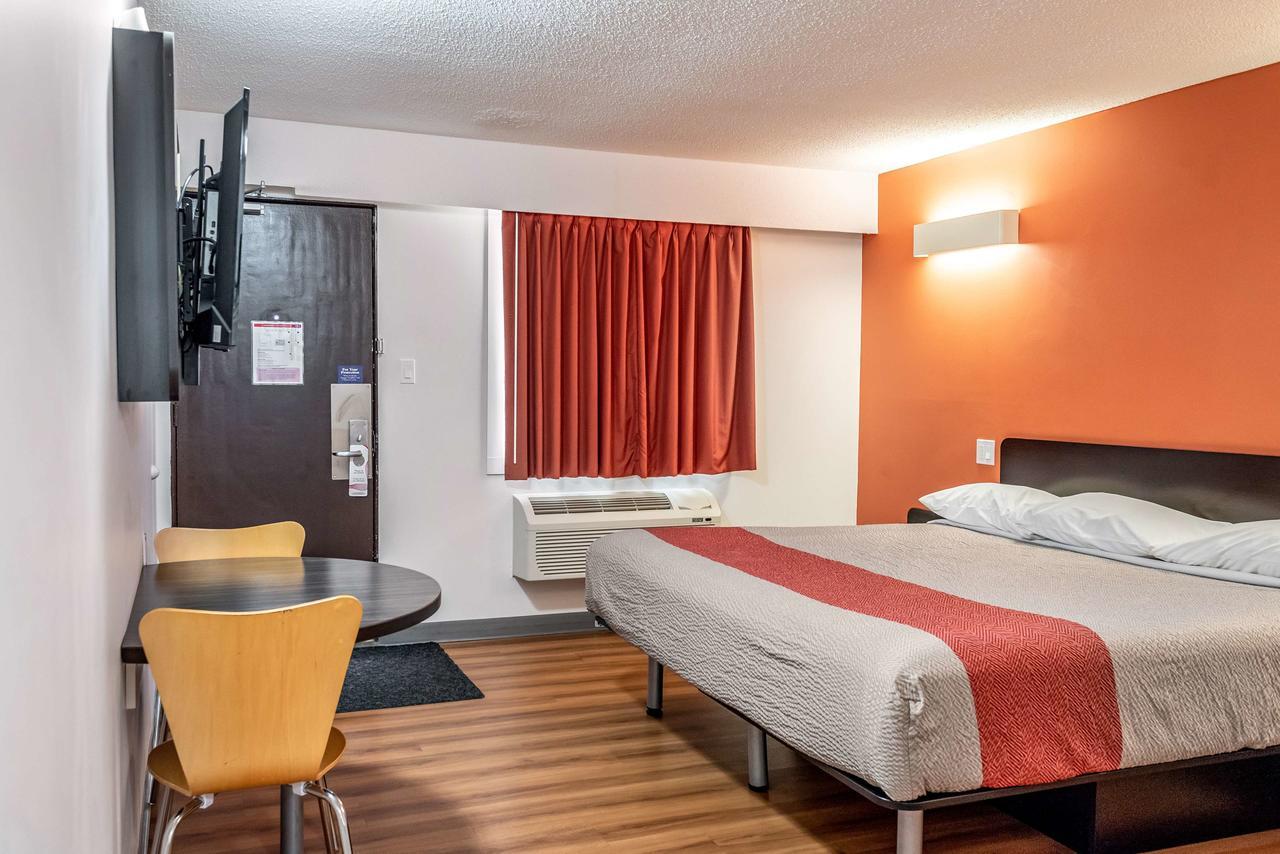 Motel 6-Fort Nelson, Bc Exterior photo