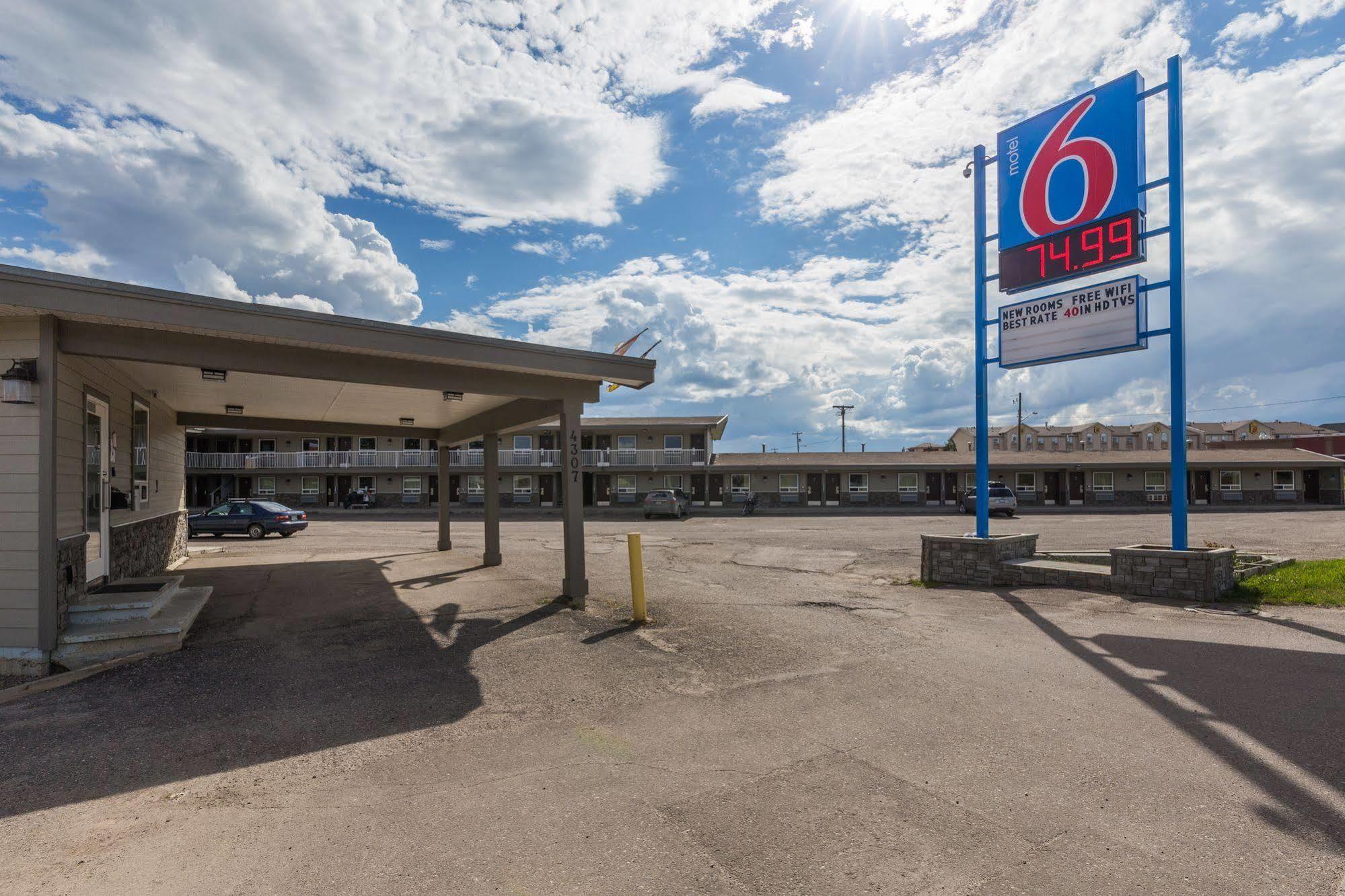 Motel 6-Fort Nelson, Bc Exterior photo